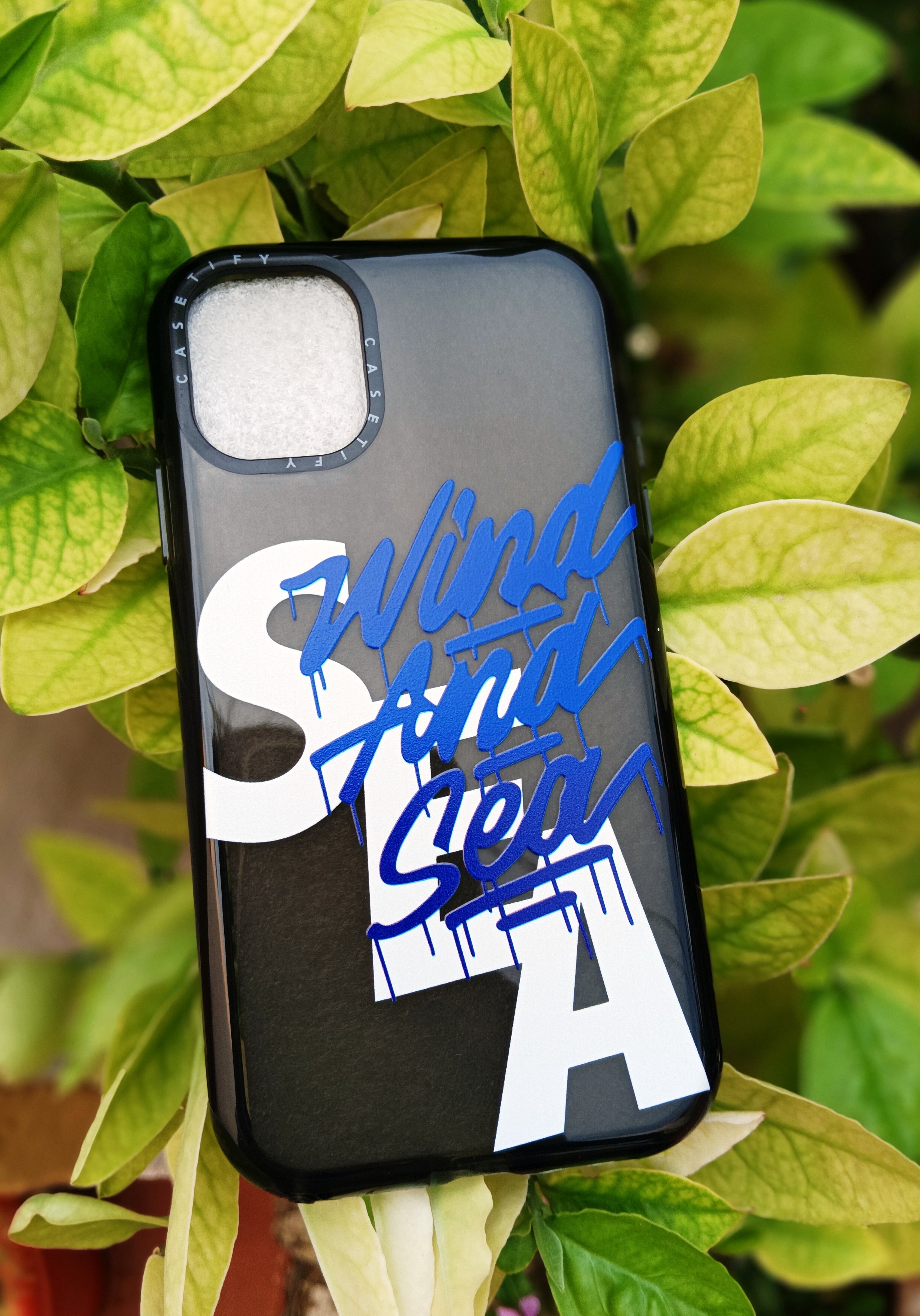 Mist Black Wind and Sea Beach Water Lovers Translucent Bumper Case